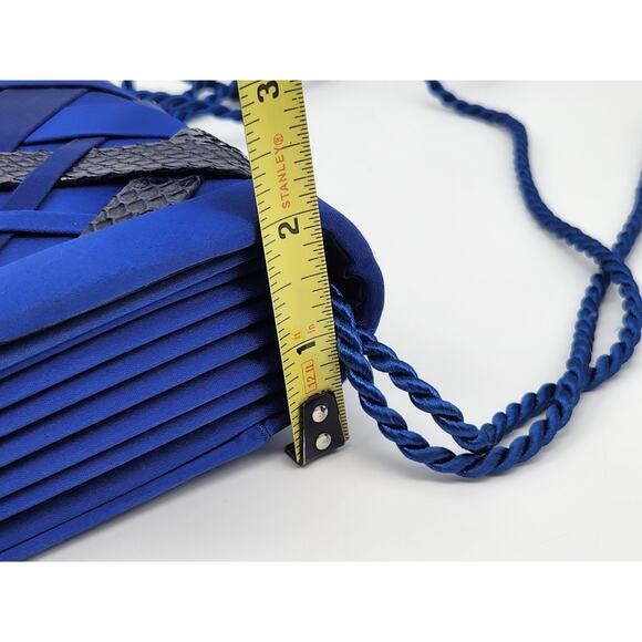 Vintage 1970s Cora Jacobs Electric Blue Satin Bag with Rope Strap - Picture 14 of 14